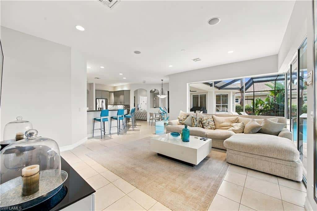 4995 Rustic Oaks Cir, Naples, photo 6