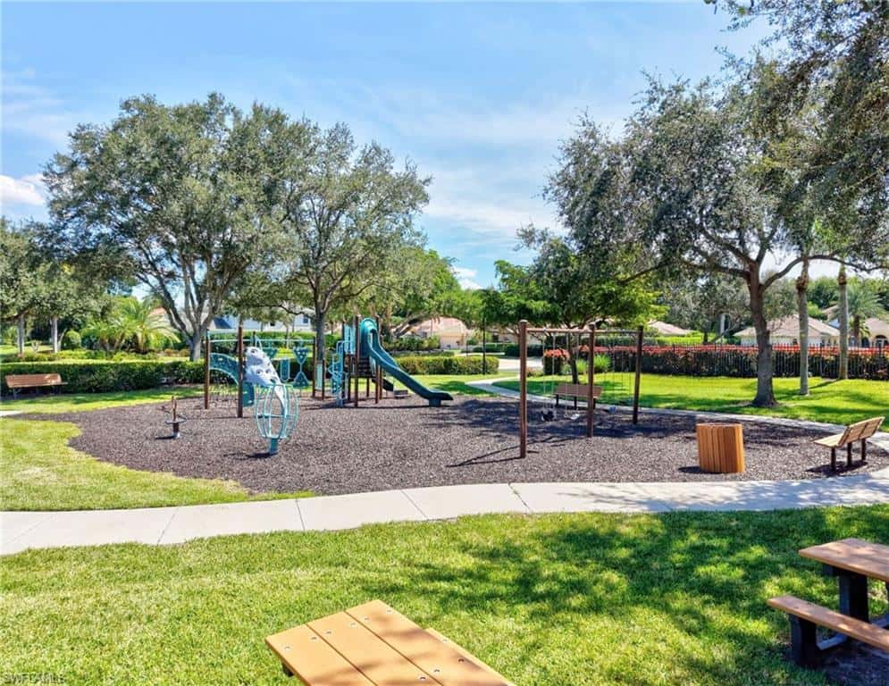 4995 Rustic Oaks Cir, Naples, photo 42