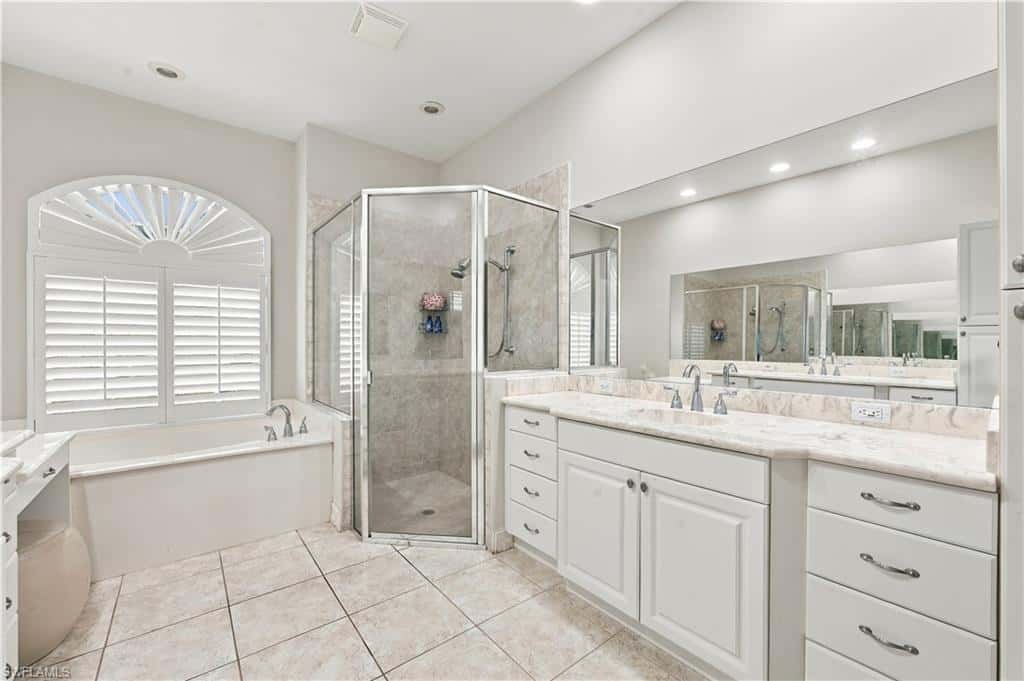 4995 Rustic Oaks Cir, Naples, photo 17