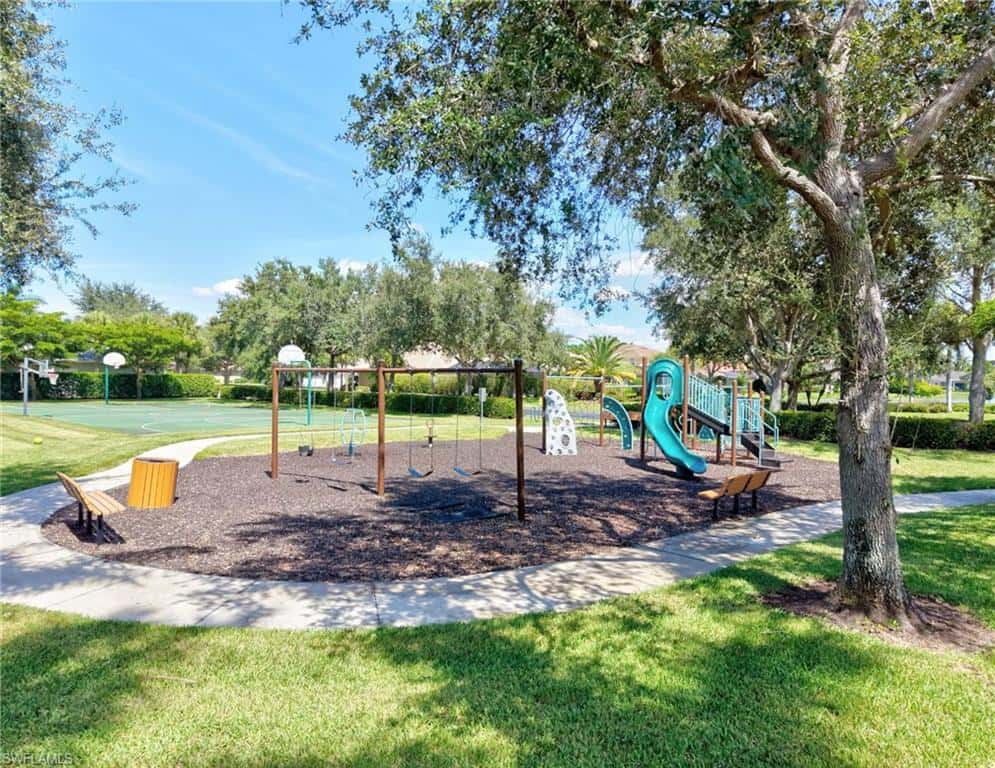 4995 Rustic Oaks Cir, Naples, photo 40