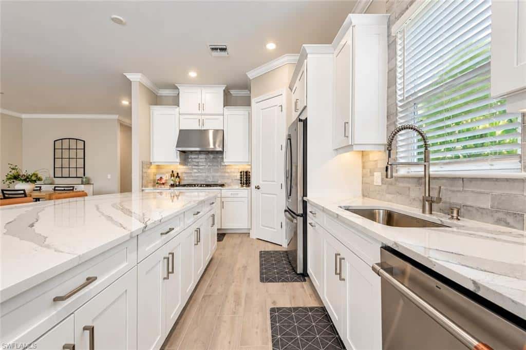 15140 Pescara St, Naples, photo 16