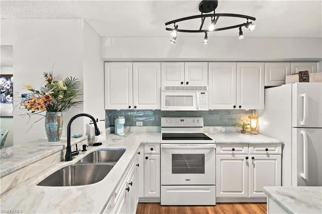 8930 Colonnades Ct #635, Bonita Springs, photo 9