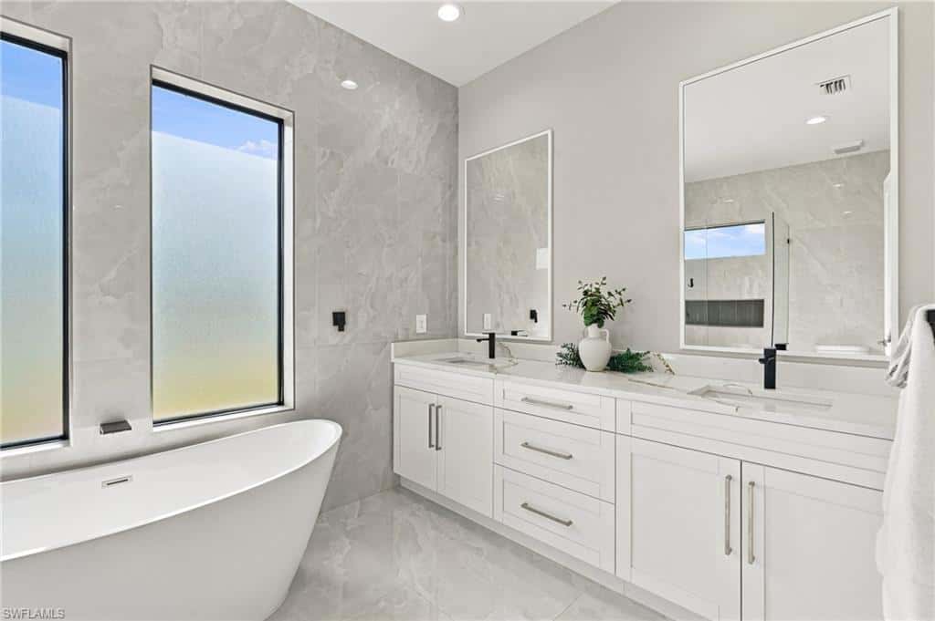 516 35th Pl, Cape Coral, photo 17
