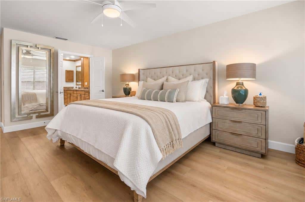 807 Rue Deville #2.11, Naples, photo 33