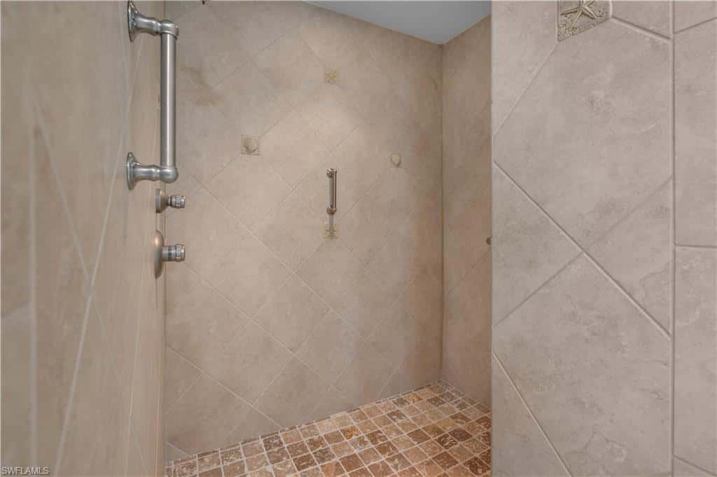 807 Rue Deville #2.11, Naples, photo 18