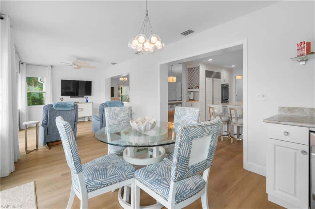 807 Rue Deville #2.11, Naples, photo 11