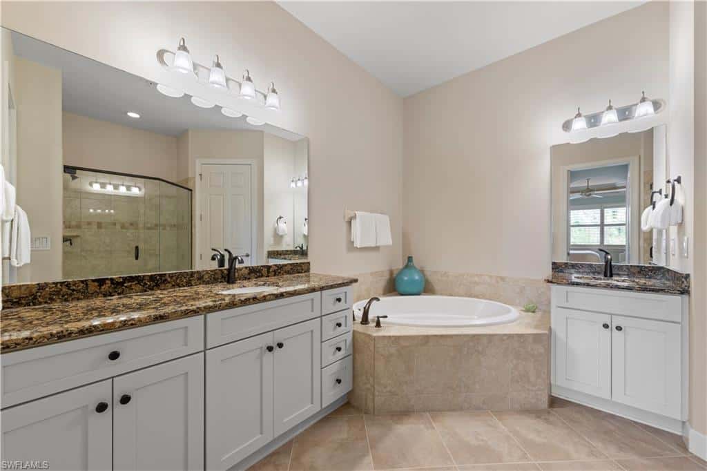 10351 Glastonbury Cir #201, Fort Myers, photo 26
