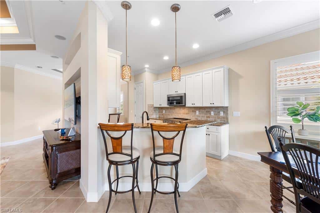 10351 Glastonbury Cir #201, Fort Myers, photo 9