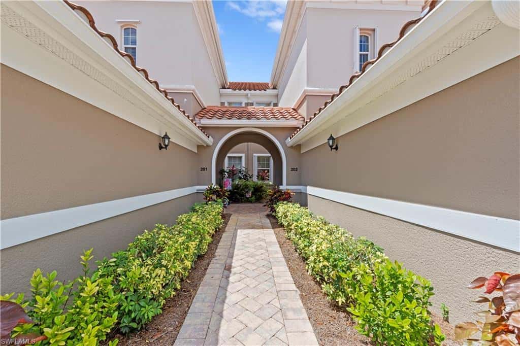 10351 Glastonbury Cir #201, Fort Myers, photo 37