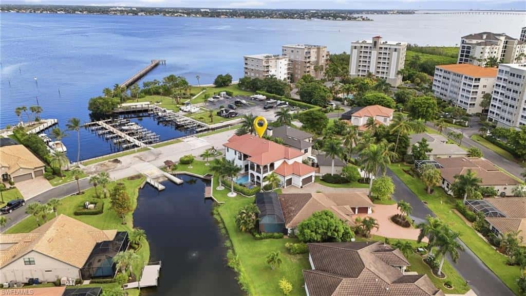 14800 Laguna Dr, Fort Myers, photo 4