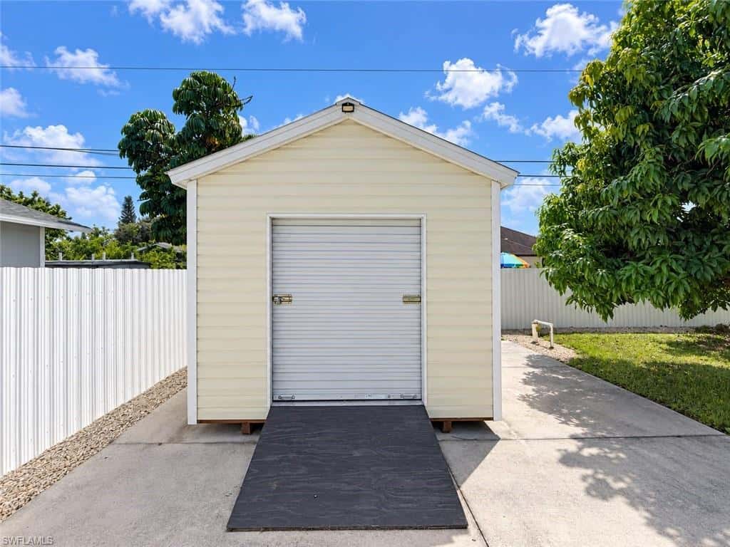 1728 54th Ter, Naples, photo 33