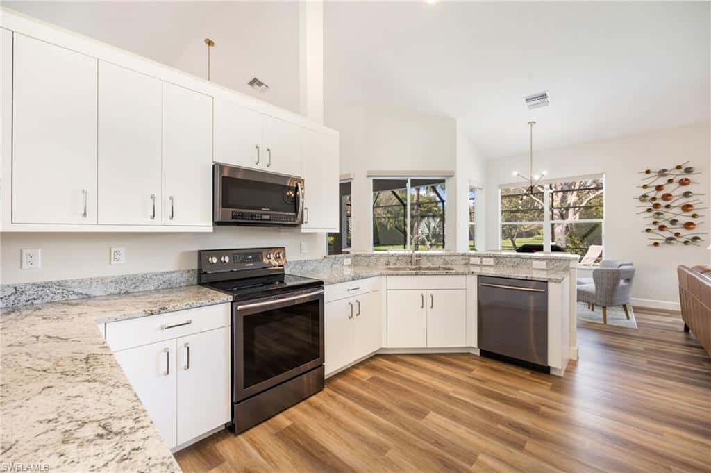 9049 Bronco Ct, Naples, photo 9