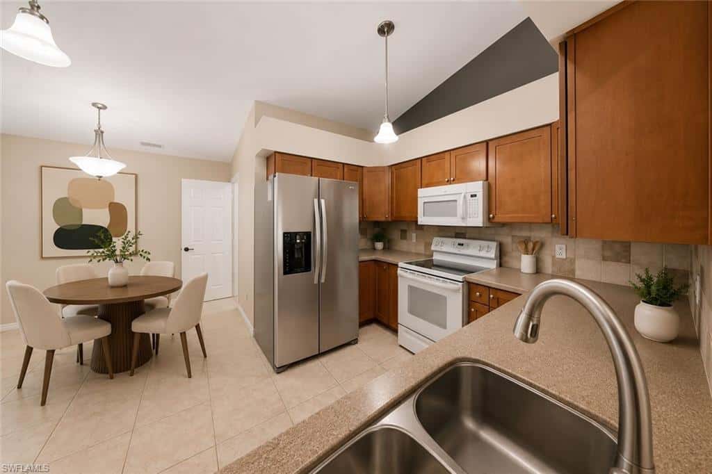 430 Saint Andrews Blvd #6, Naples, photo 6