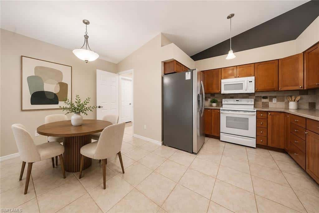 430 Saint Andrews Blvd #6, Naples, photo 7