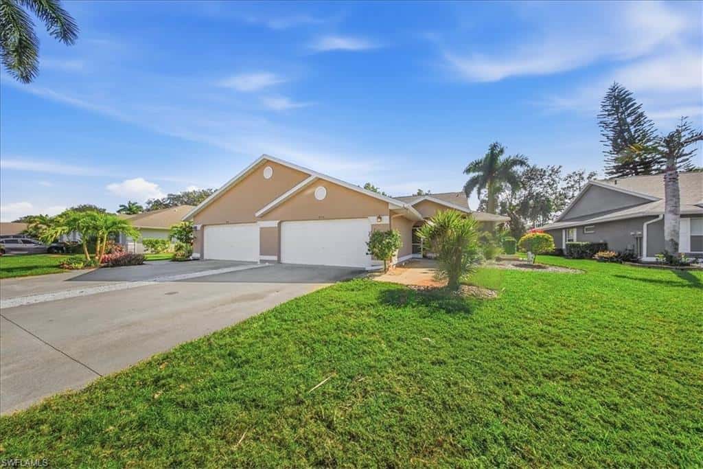430 Saint Andrews Blvd #6, Naples, photo 32