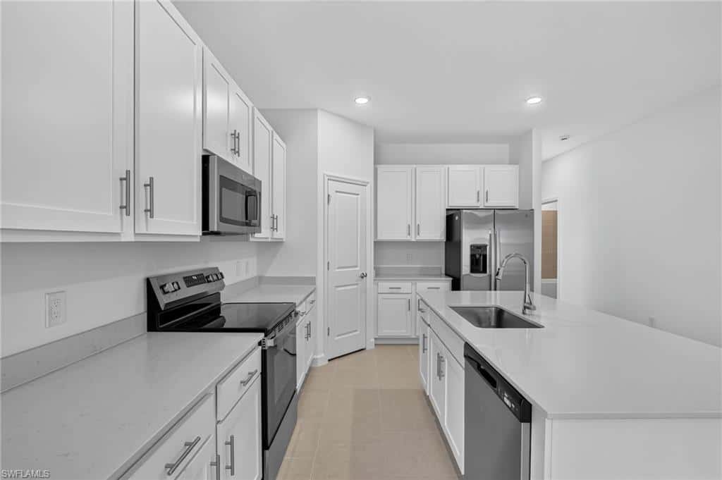 45030 Pipevine Cir, Punta Gorda, photo 7