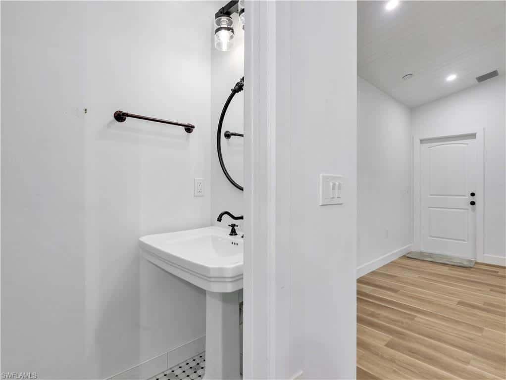 855 1st St, Naples, photo 39