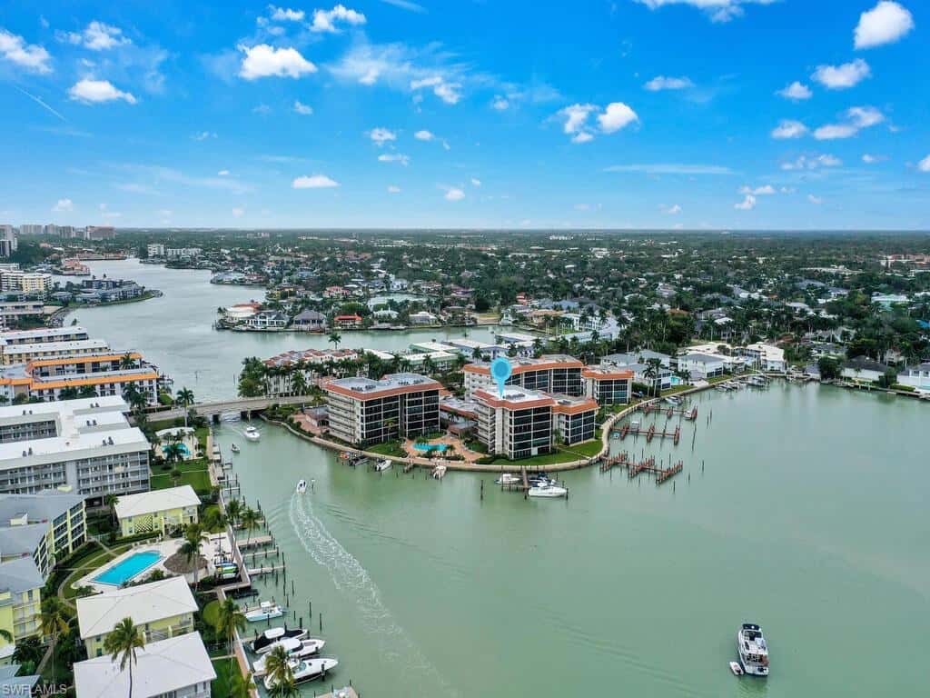 222 Harbour Dr #103, Naples, photo 35