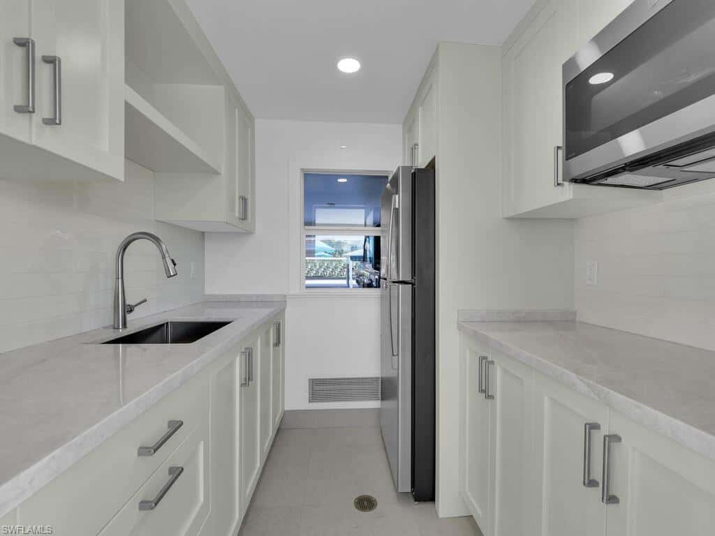 222 Harbour Dr #103, Naples, photo 30