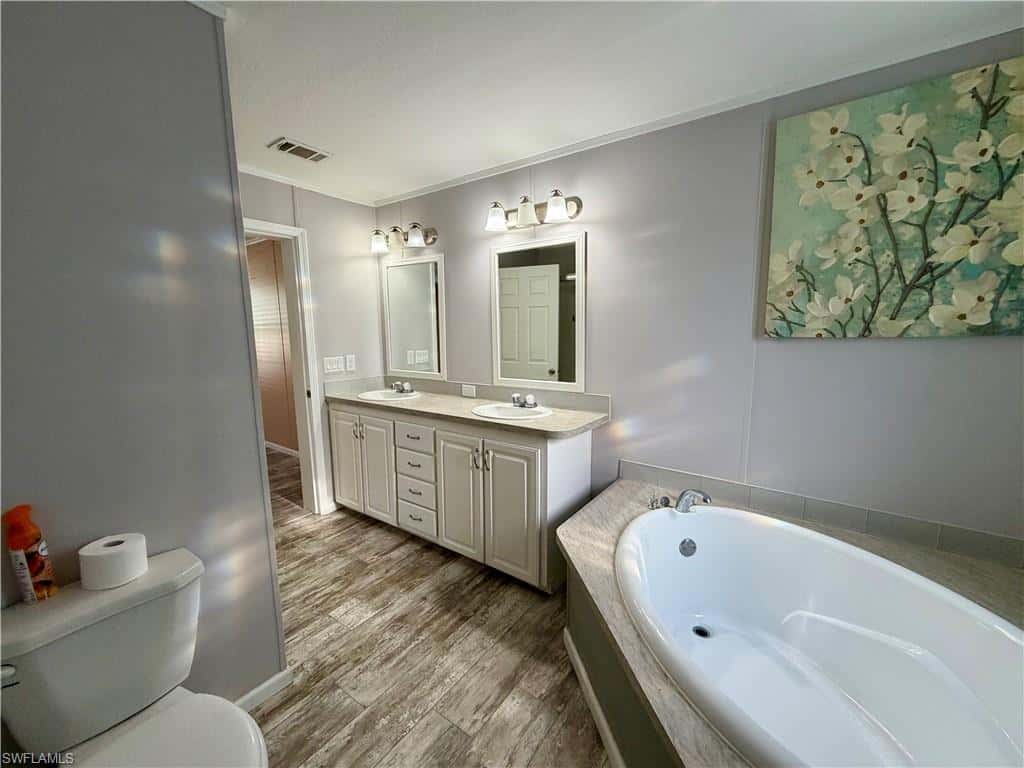 755 Ridgewood Dr, West Palm Beach, photo 17