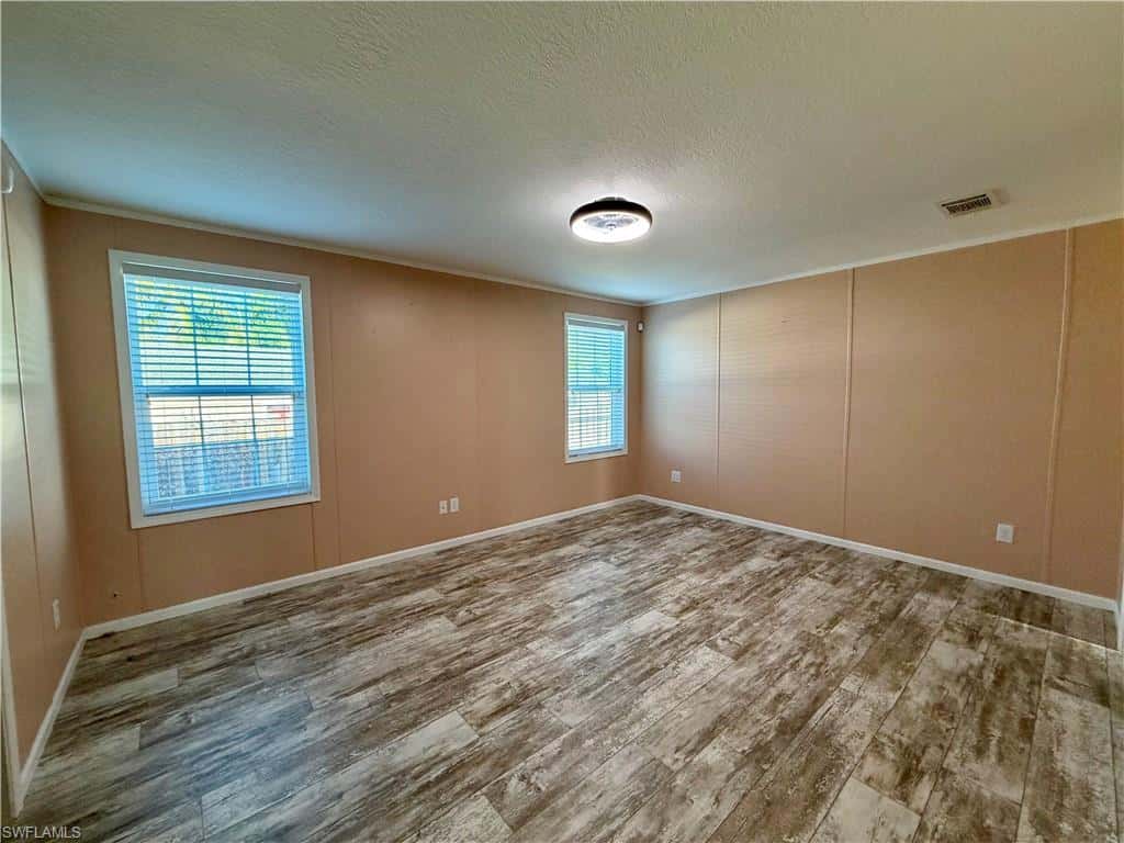 755 Ridgewood Dr, West Palm Beach, photo 15