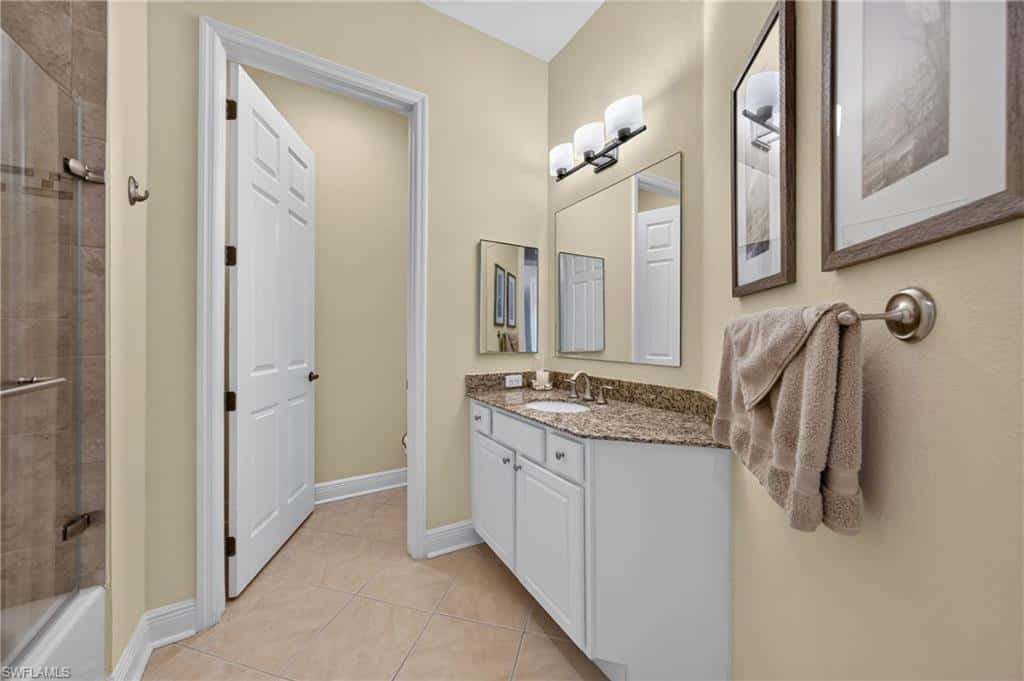 221 Shadroe Cove Cir #1303, Cape Coral, photo 32