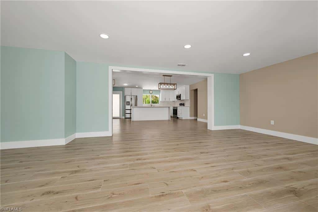5885 Pine Tree Dr, Sanibel, photo 12