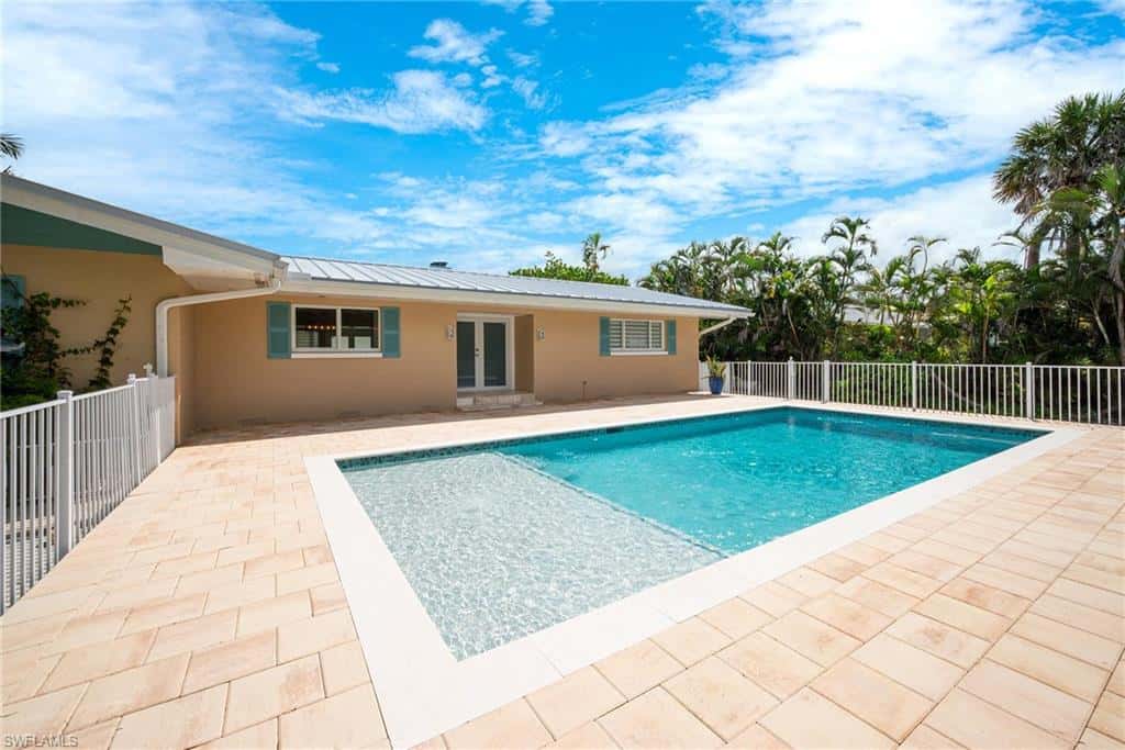 5885 Pine Tree Dr, Sanibel, photo 7