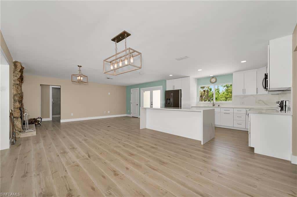 5885 Pine Tree Dr, Sanibel, photo 15