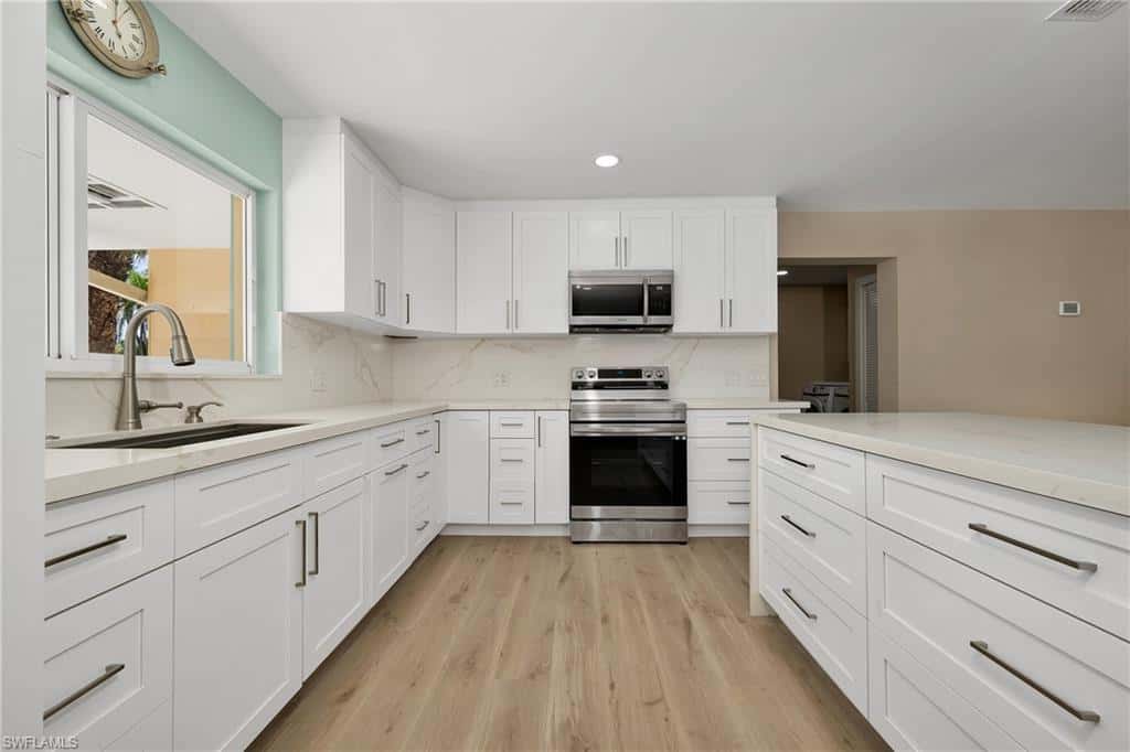 5885 Pine Tree Dr, Sanibel, photo 19