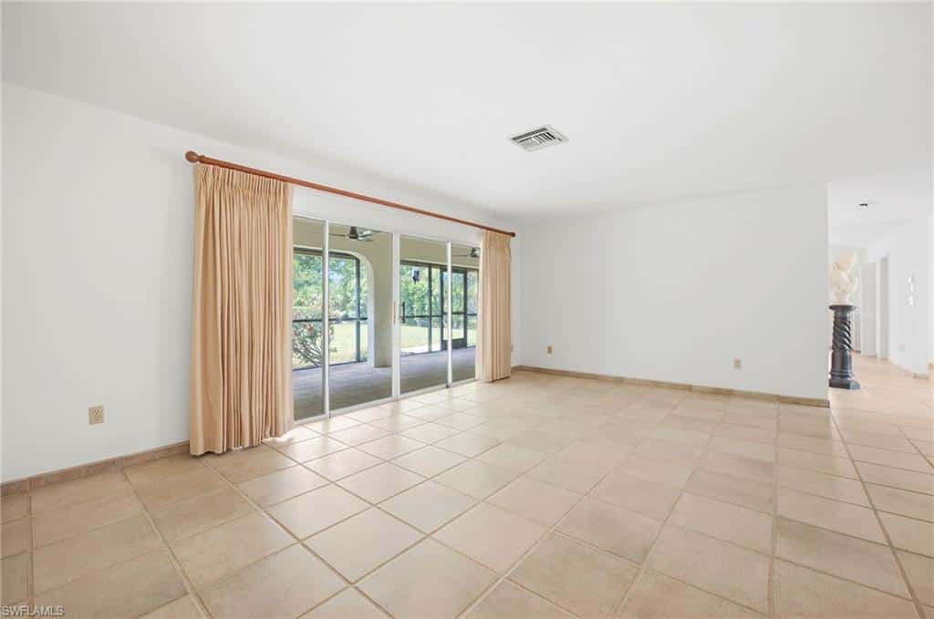 3066 Round Table Ln, Naples, photo 5