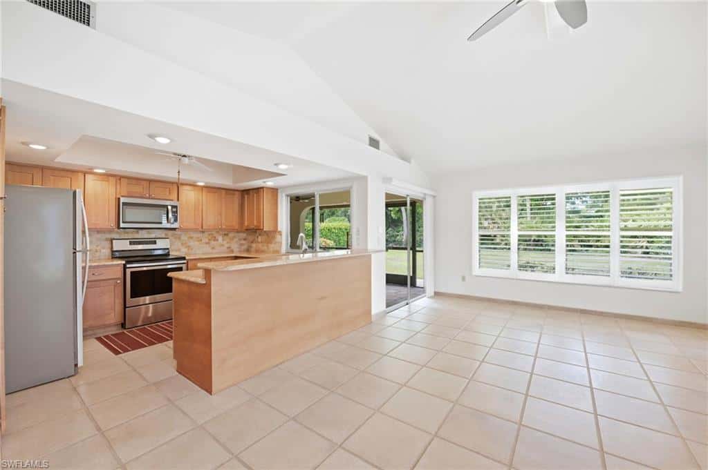 3066 Round Table Ln, Naples, photo 4