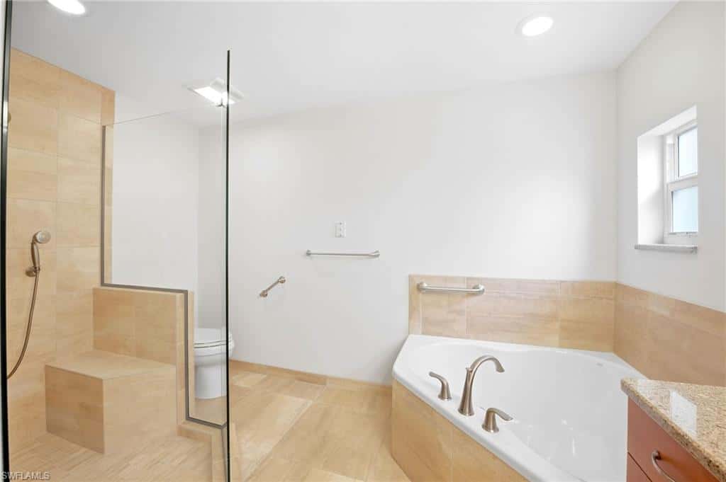 3066 Round Table Ln, Naples, photo 8