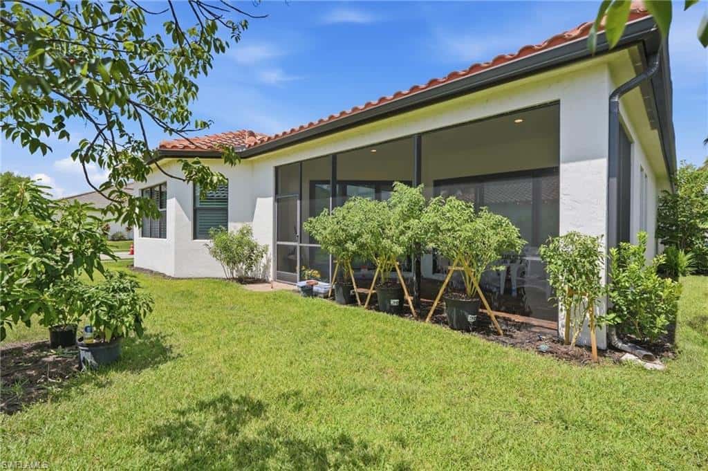 9201 Woodhurst Dr, Naples, photo 28
