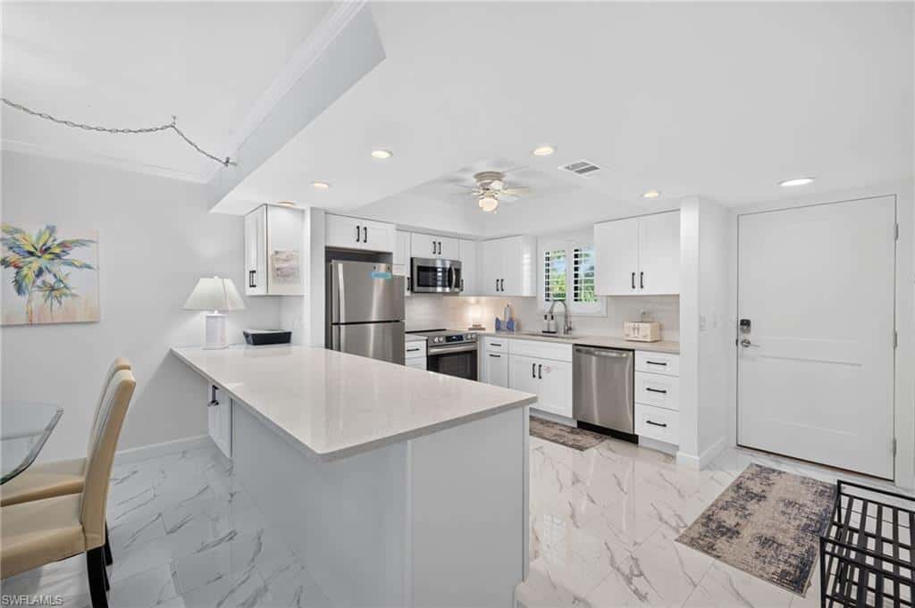 1919 Olde Middle Gulf Dr #102, Sanibel, photo 6