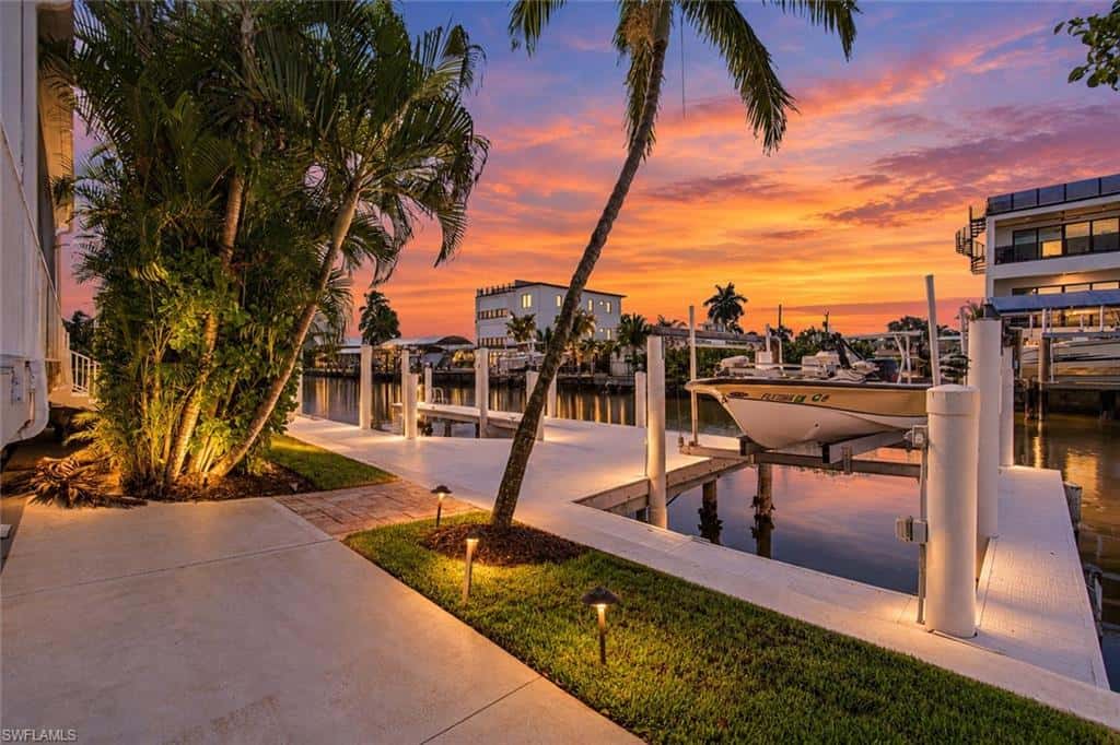 132 Hilo St, Naples, photo 5
