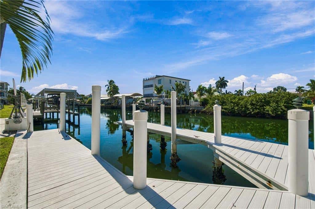 132 Hilo St, Naples, photo 4