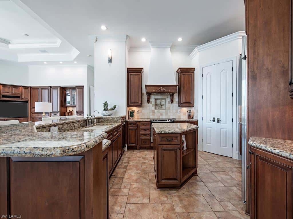 466 Clifton Ct, Marco Island, photo 40