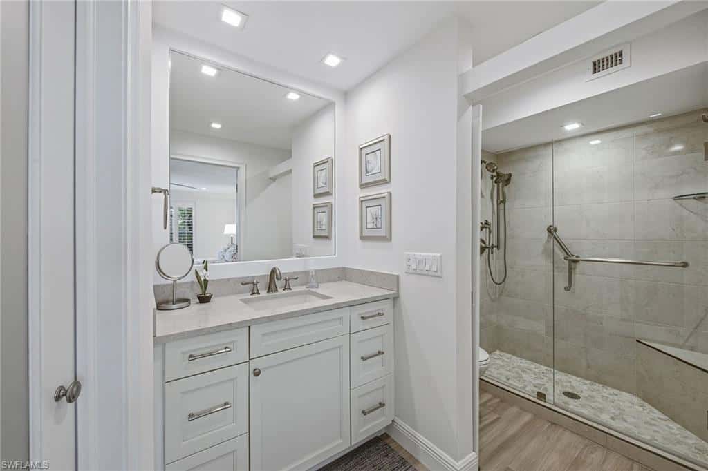 2875 Gulf Shore Blvd #106, Naples, photo 17