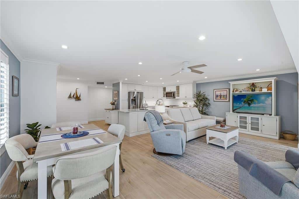 2875 Gulf Shore Blvd #106, Naples, photo 11