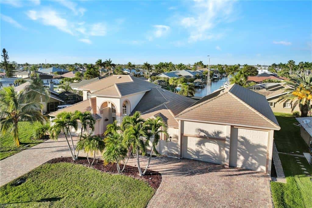 907 51st Ter, Cape Coral, photo 6