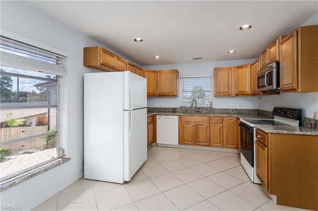 180 Cypress Way #b212, Naples, photo 4