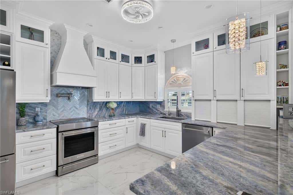 61 Mango St, Fort Myers Beach, photo 14