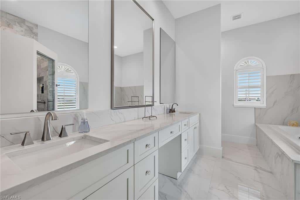 61 Mango St, Fort Myers Beach, photo 35