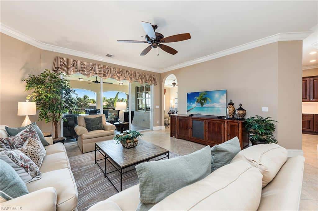 9284 Menaggio Ct #202, Naples, photo 6