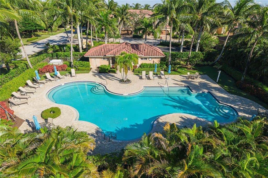 9284 Menaggio Ct #202, Naples, photo 36