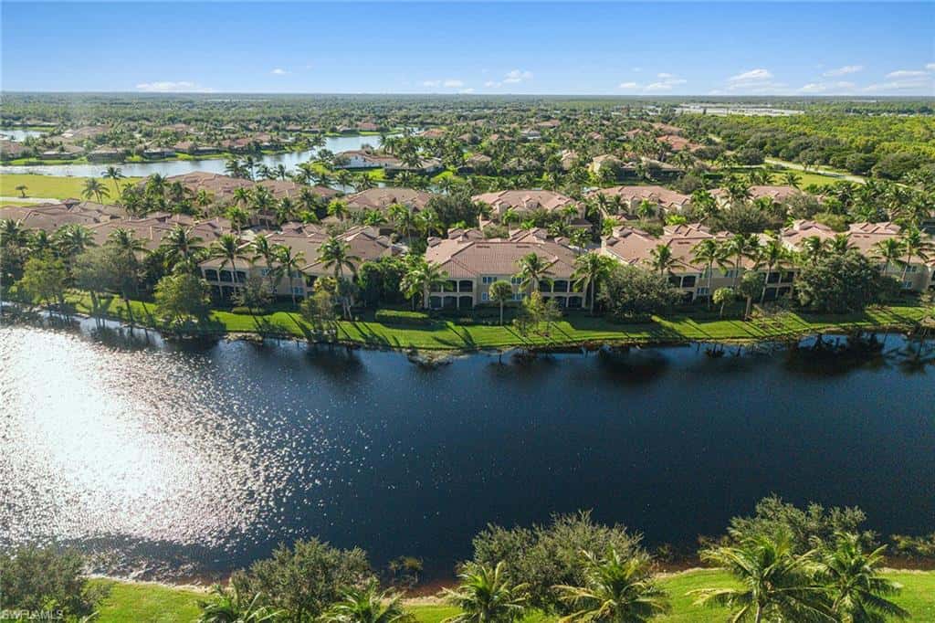 9284 Menaggio Ct #202, Naples, photo 35