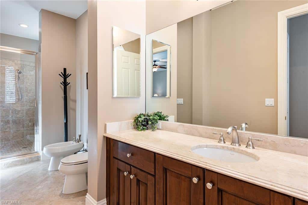 9284 Menaggio Ct #202, Naples, photo 25