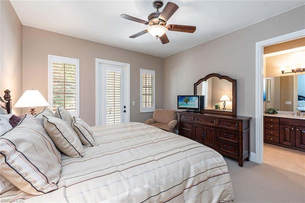 9284 Menaggio Ct #202, Naples, photo 21