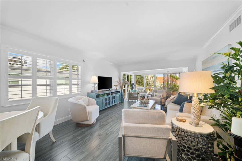 280 2nd Ave #303, Naples, photo 4